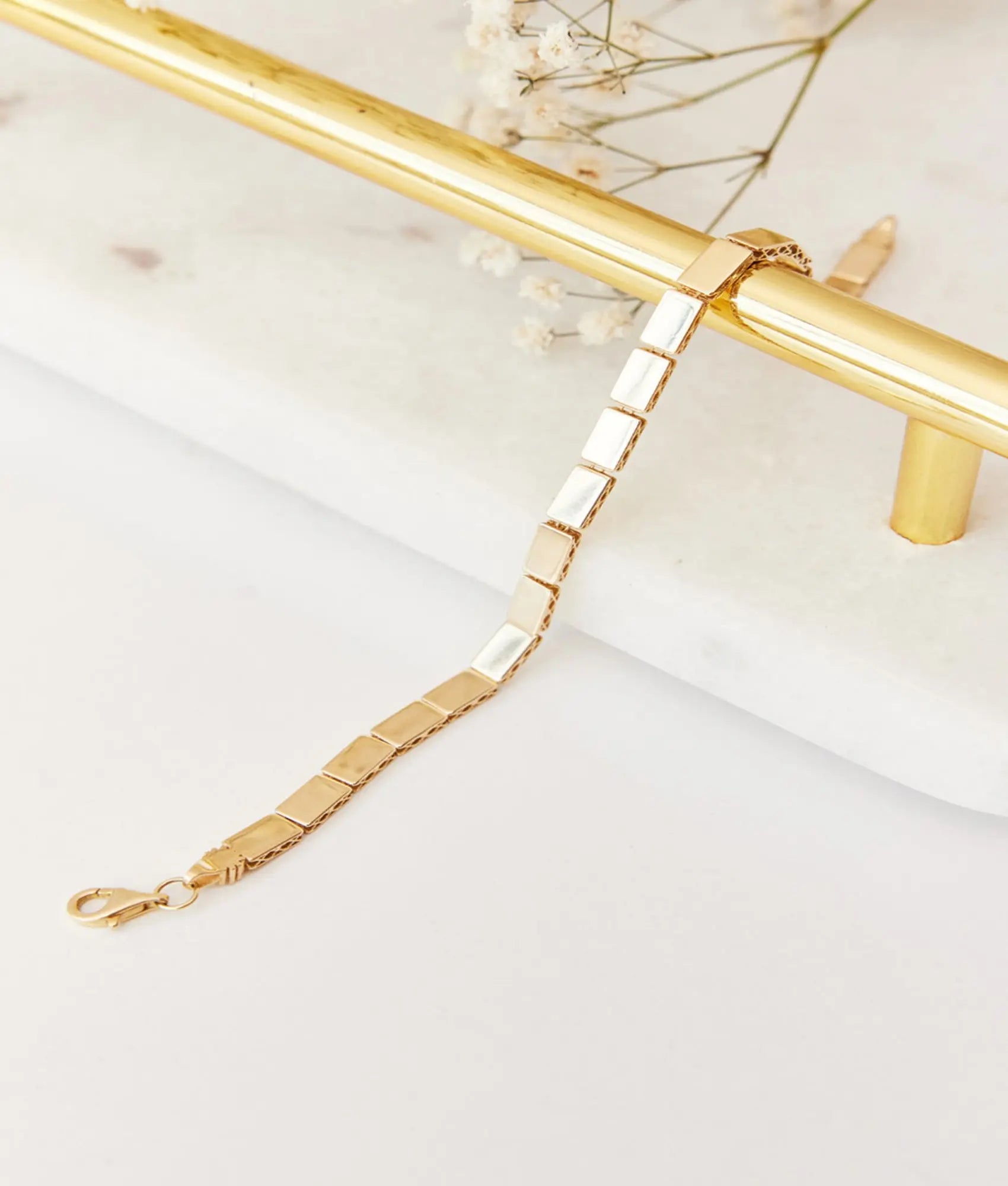 14 Ayar Altın Taşlı Dikdörtgen Sıralı Bileklik