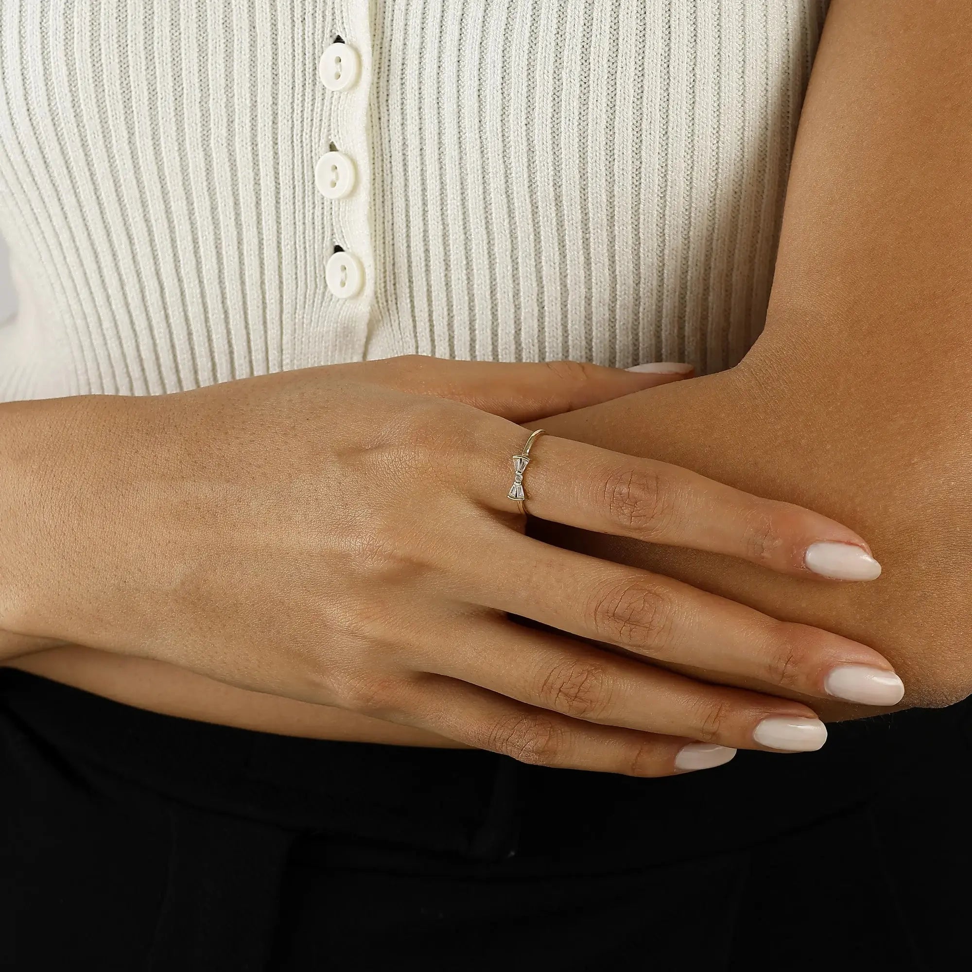 14 Ayar Altın Taşlı Fiyonk Mini Yüzük