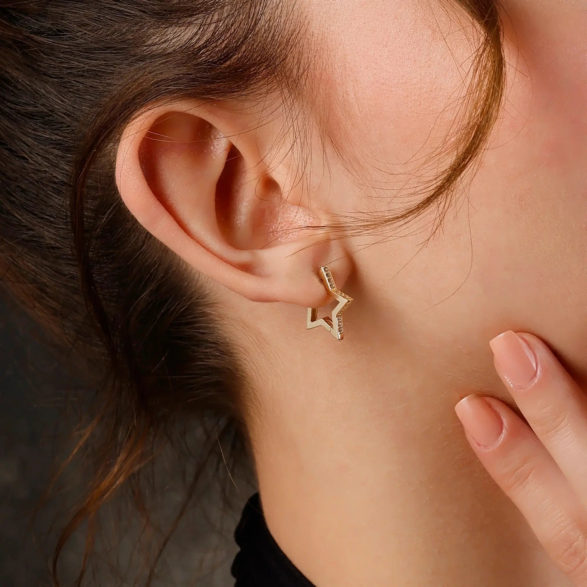 14 Ayar Altın Taşlı Yıldız Küpe - M