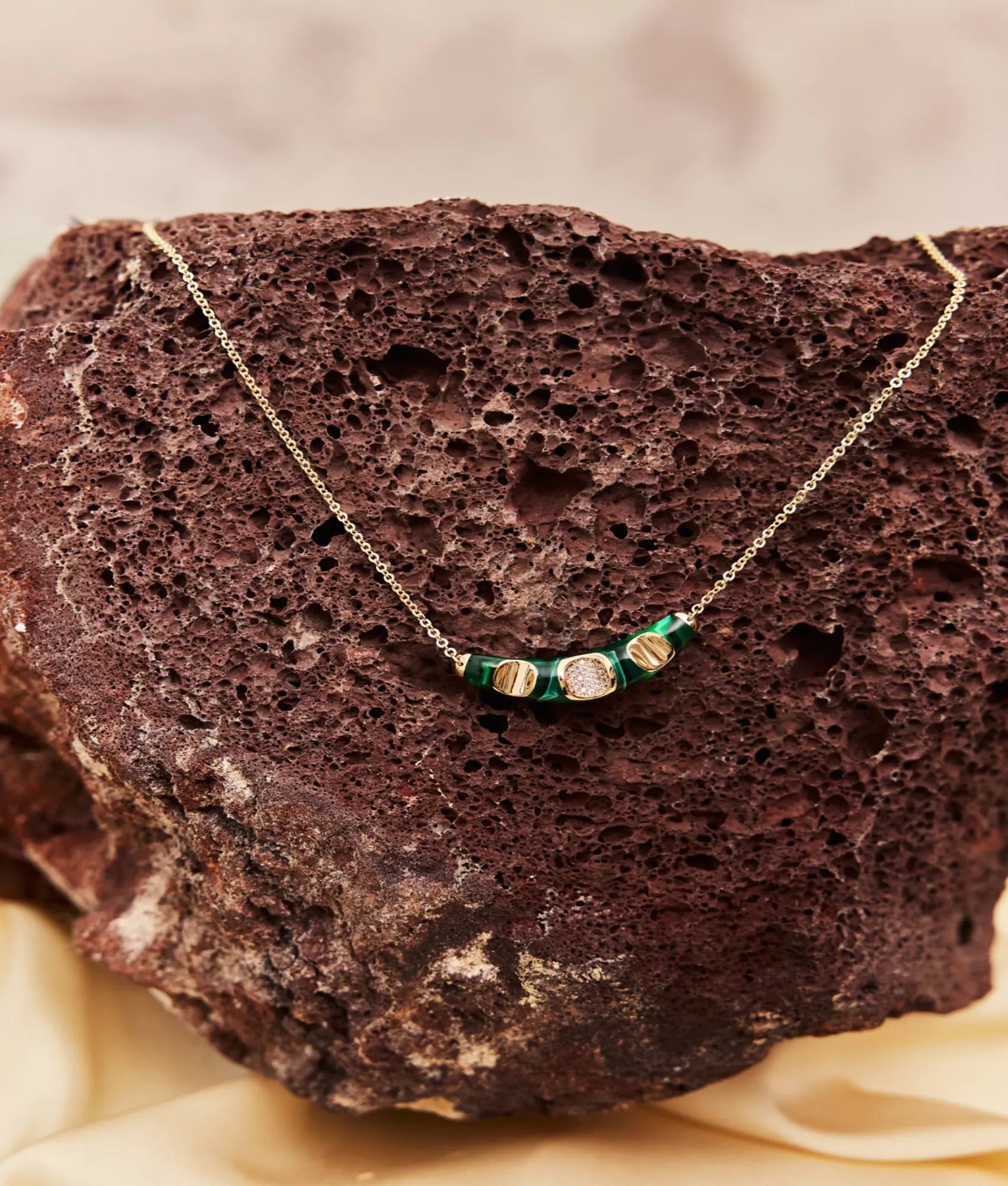 14 Ayar Altın Verda Kolye