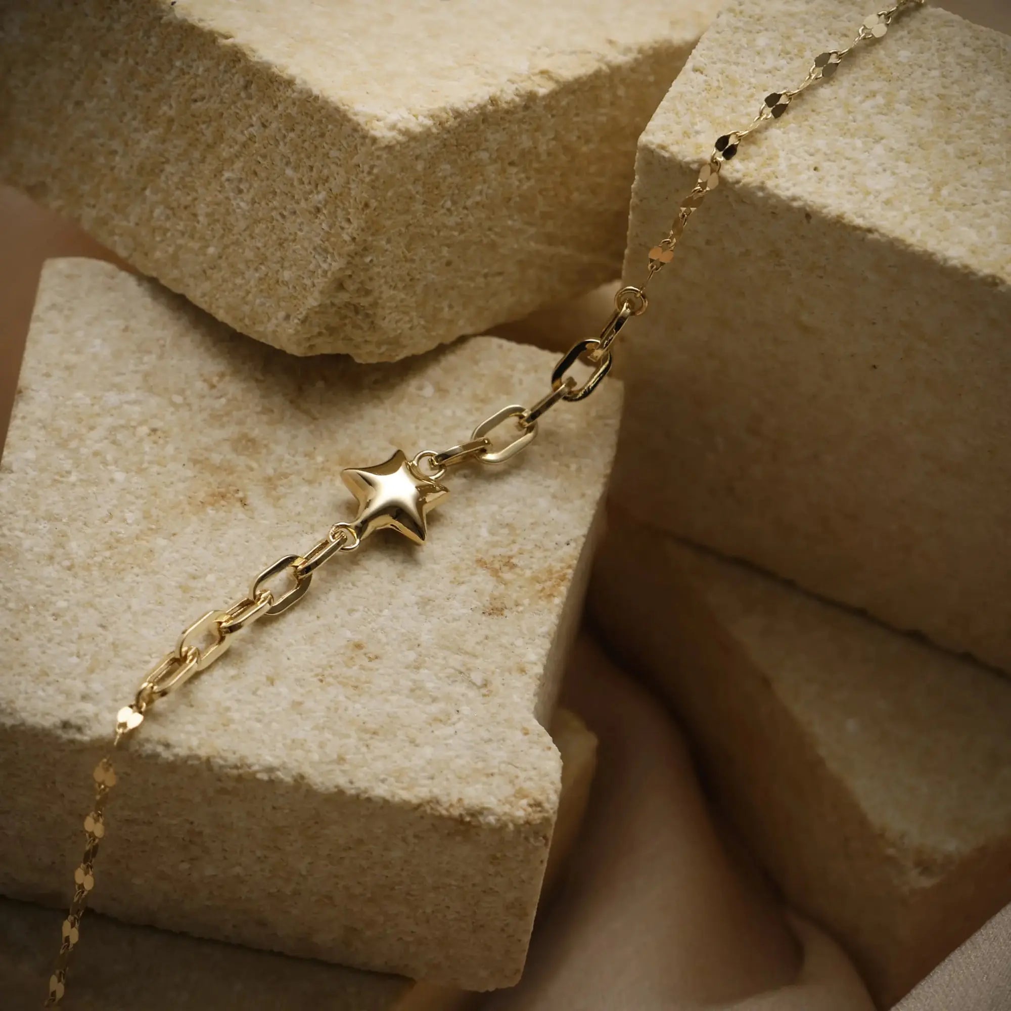 14 Ayar Altın Yıldız Figür Bileklik