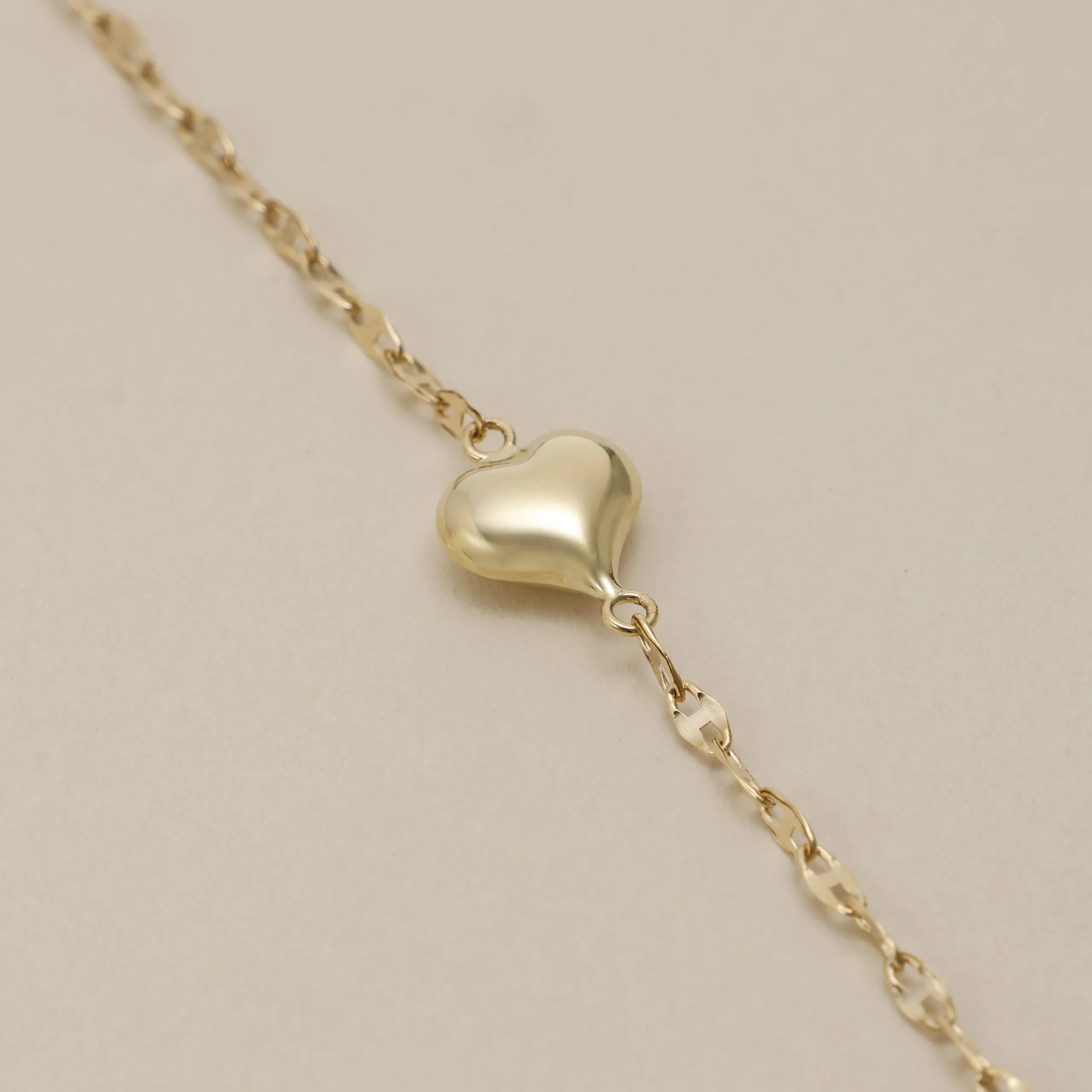 14 Ayar Altın Bombeli Kalp Figür Bileklik