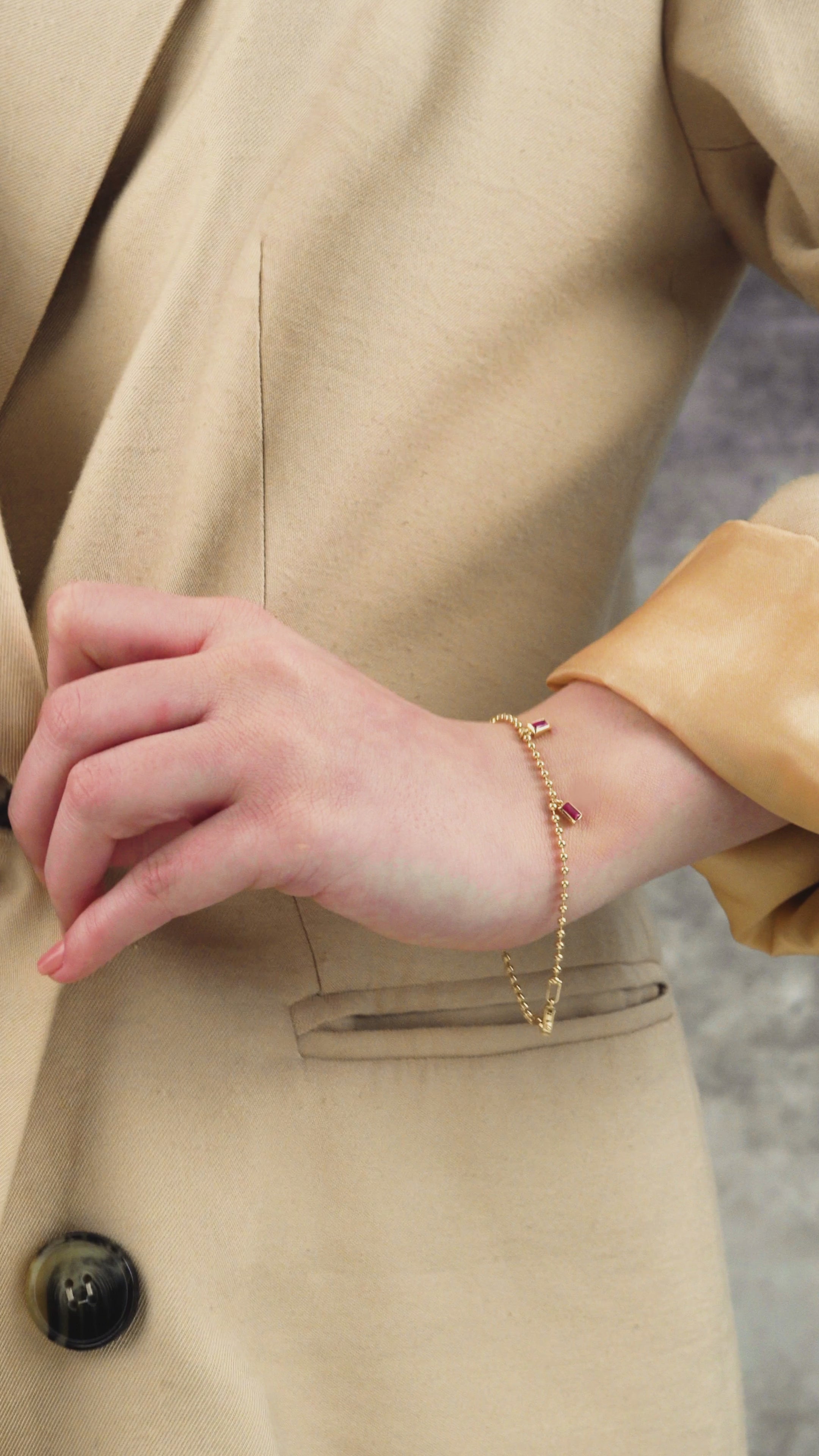 14 Ayar Altın Kırmızı Taşlı Bileklik